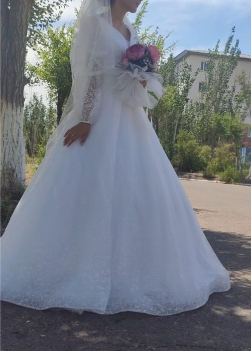 Продаётся свадебный платье