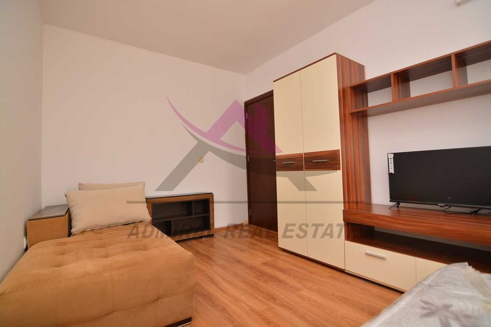 Дава се под наем Двустаен апартамент в Варна, Колхозен пазар - 55 кв.м за 460 € - Снимка #2