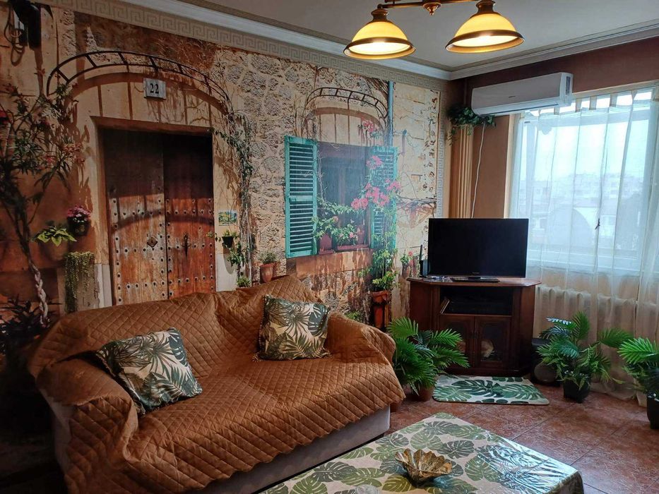 Продава се Тристаен апартамент в София, Разсадника - 84 кв.м за 2209 €/кв.м - Снимка #4