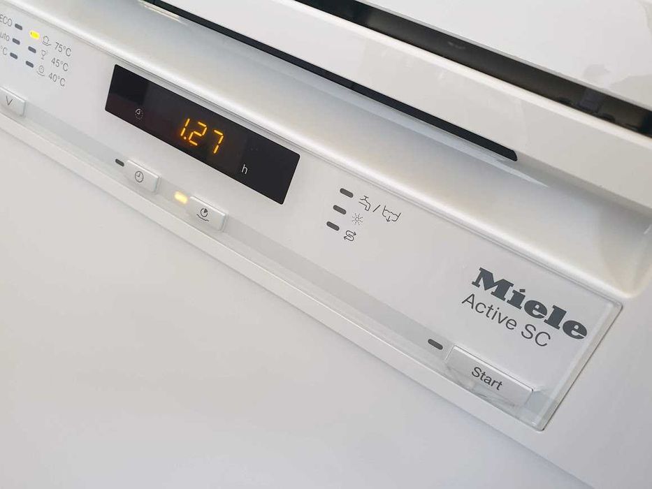Miele Съдомиялна - 9 Комплекта - Свободностояща - 45см - Тясна