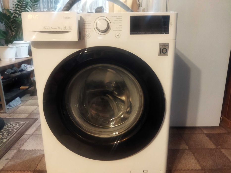 Машинка стиральная автомат