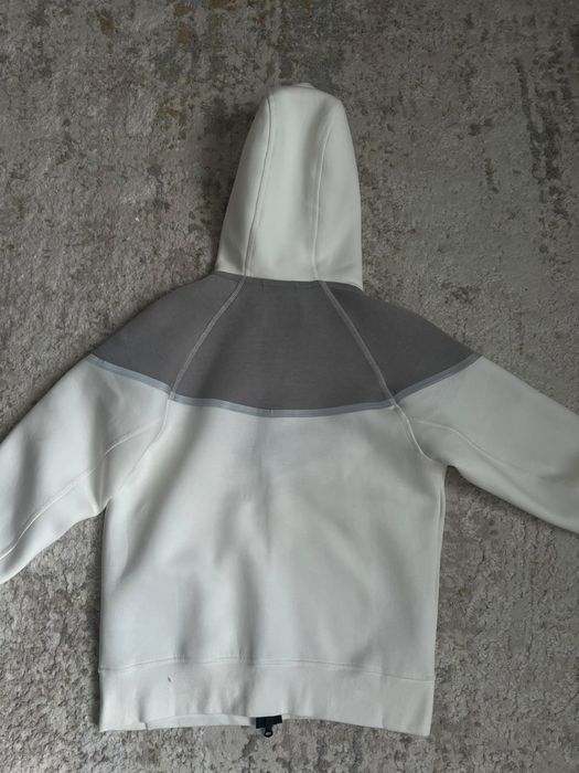 Продам Nike tech fleece