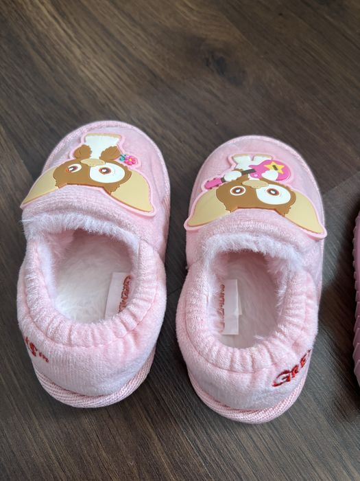 Papucei casa fetite,LC waikiki!