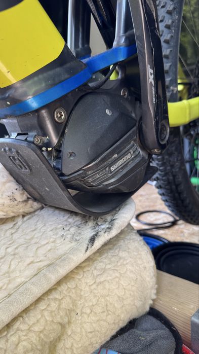Husqvarna bicicleta electrica full suspension XL