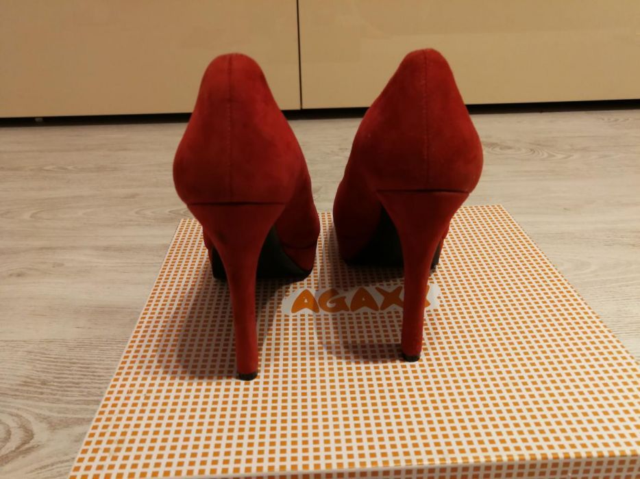 Pantofi eleganti