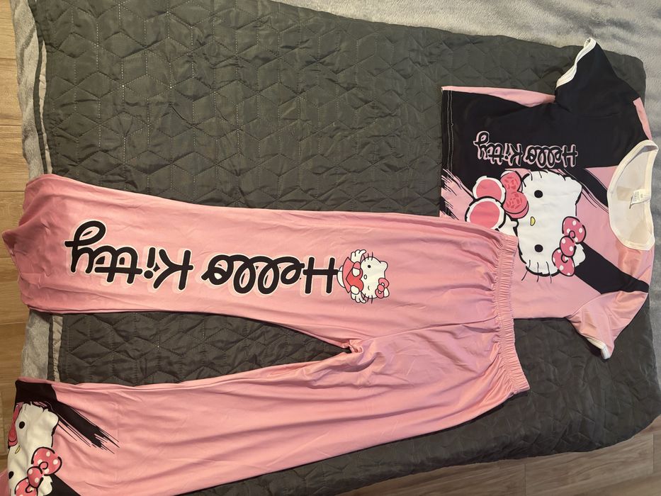 Чисто нов комплект Hello Kitty
