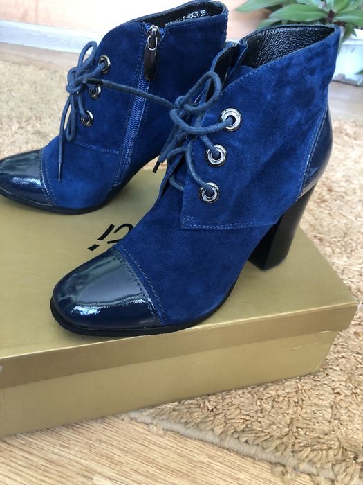 Женская обувь