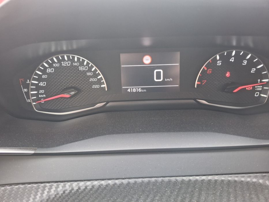 Peugeot 208 1.2 benzina