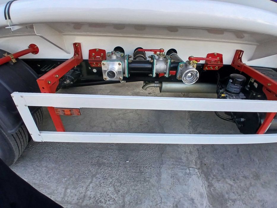 Поливомоечная машина FAW Tiger V 4х2 6м³