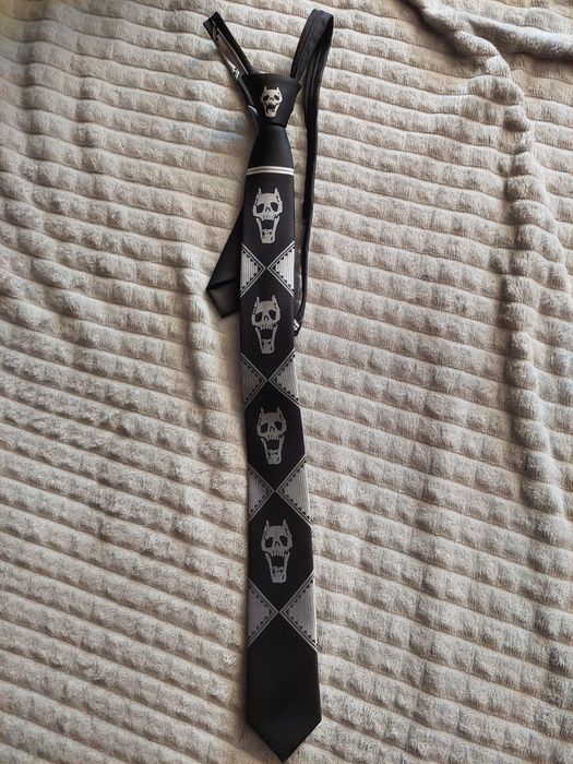 Галстук Киры Йошикаге