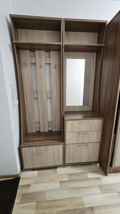 Кіреберістегі шкаф (прихожая)