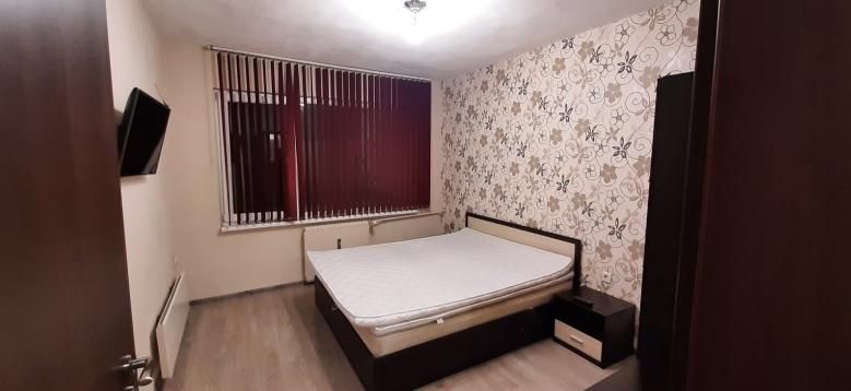 Дава се под наем Двустаен апартамент в Пловдив, Гагарин - 63 кв.м за 340 € - Снимка #3