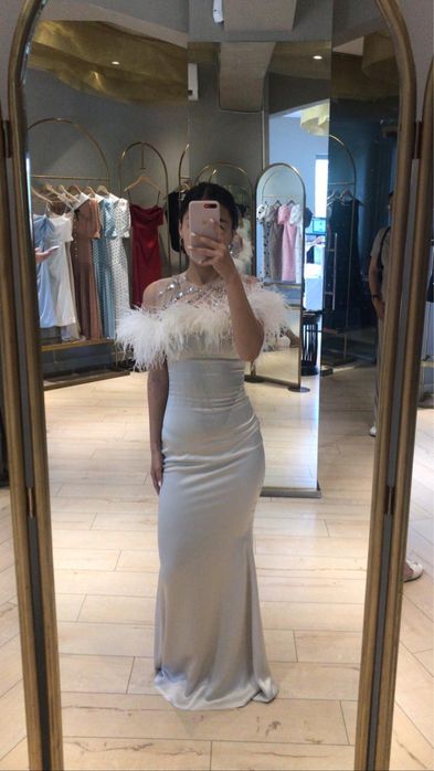 Шикарное платье