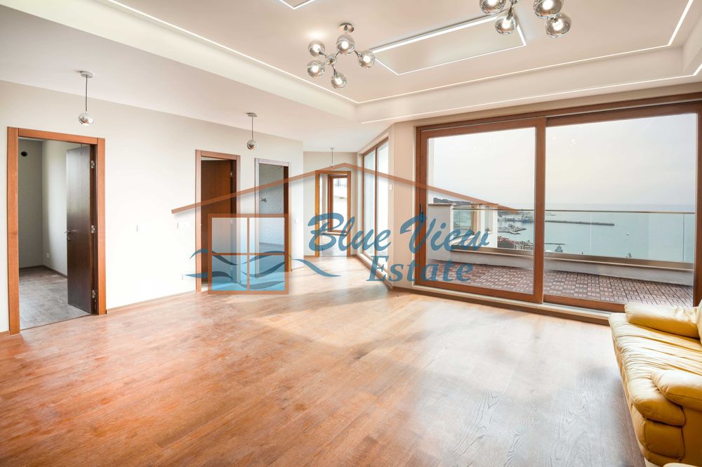 Луксозен пентхаус с нескриваема морска панорамa в Балчик