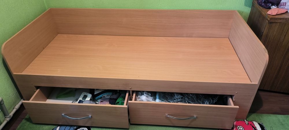 Кровать с односпалка