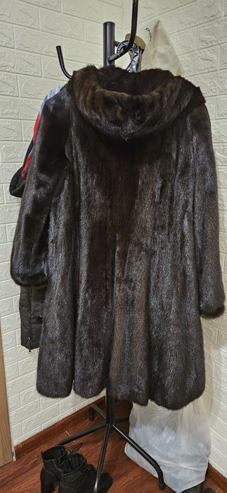 Продам шубу, мех -норка