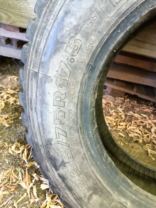Продам 235/75R17.5