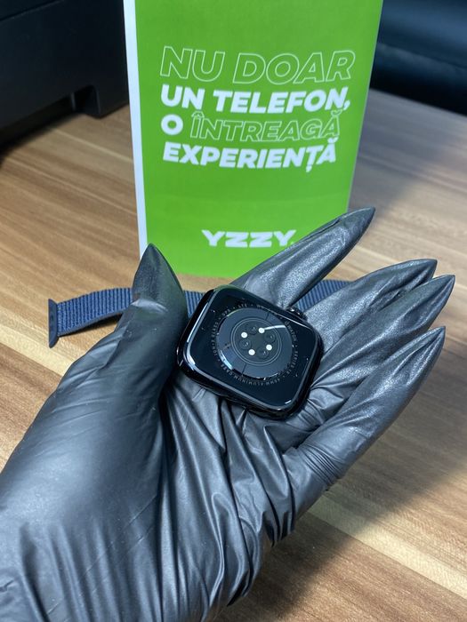 Apple Watch 10 / 46 mm / GPS / Black