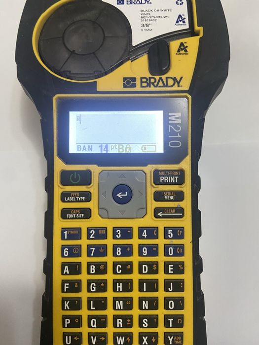 Aparat etichetare Imprimanta Brady M210