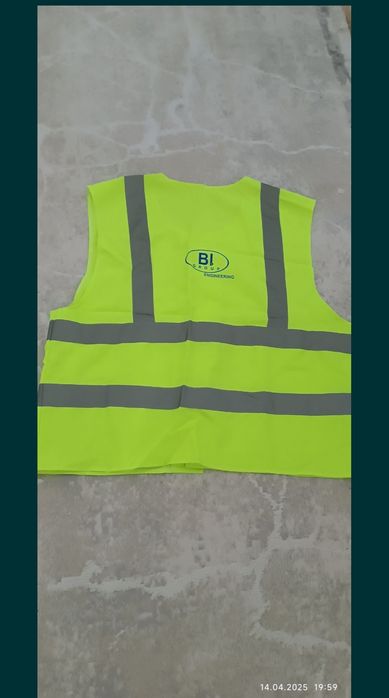 Жилеты, специальные одежды