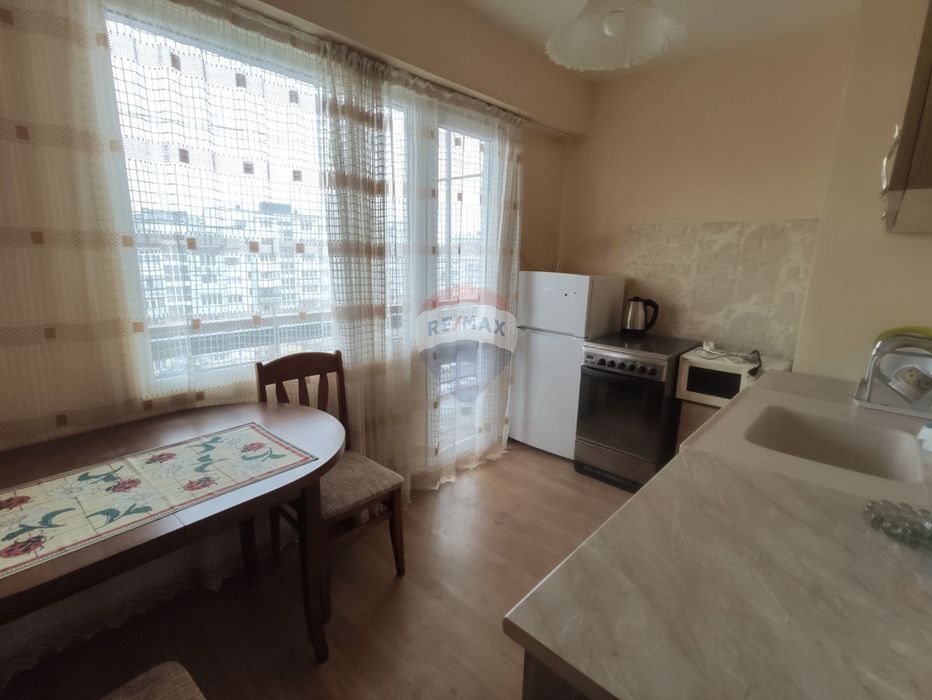 Продава се Двустаен апартамент в Варна, Младост 1 - 61 кв.м за 1212 €/кв.м - Снимка #8