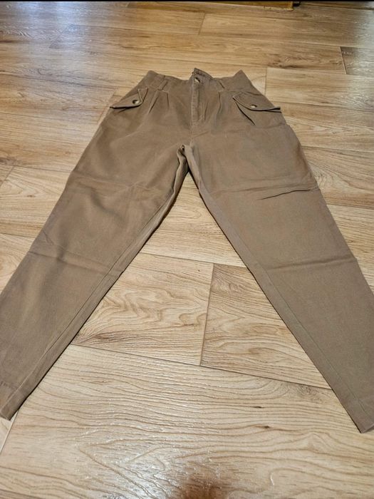 Pantaloni de damă H&M