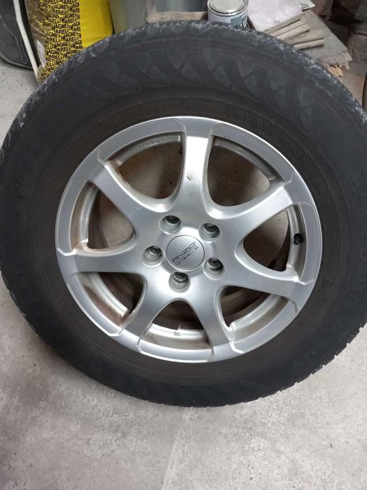 Гуми с джанти, 16-ки за Toyota Rav4