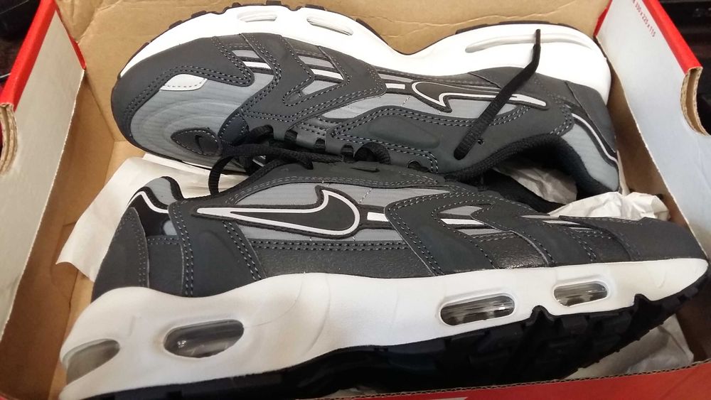Продам кроссовки Nike Air Max 96