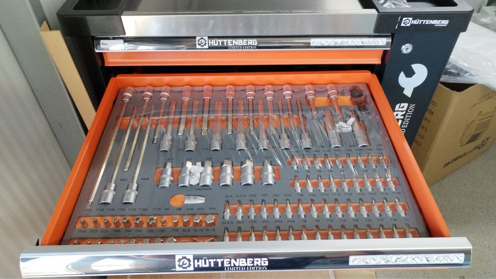 Шкаф с Инструменти 6 чекмеджета и страничен шкаф нови