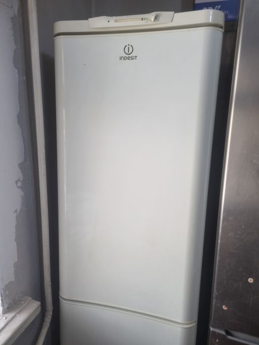 Продам холодильник срочно