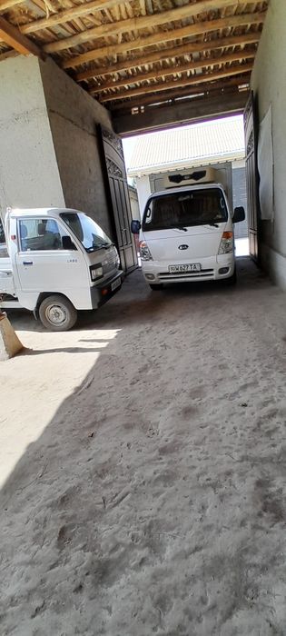 Kia bongo 3 yili 2011