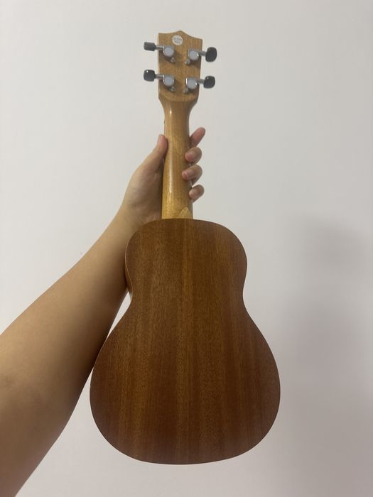 Укулеле Akahai Ronsani 2012