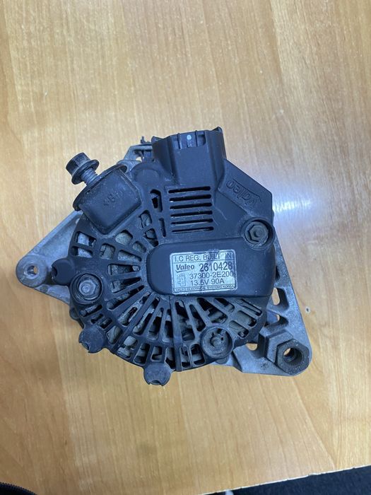 Запчасти на kia cerato