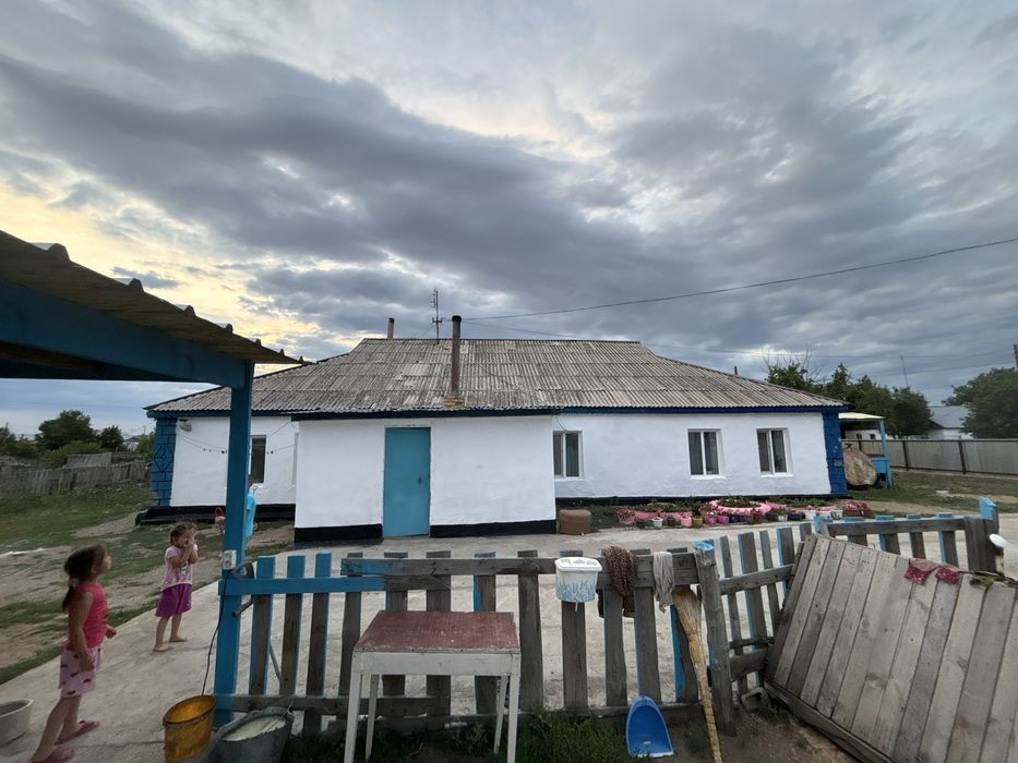 Продам дом в поселке Ботакара