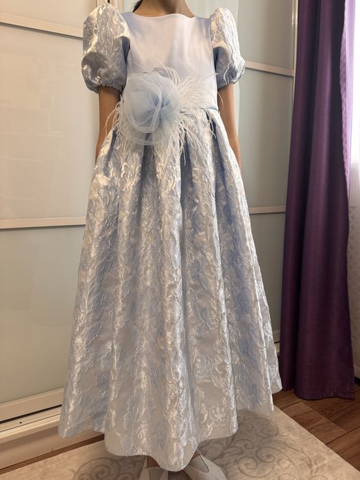 Нарядное платье