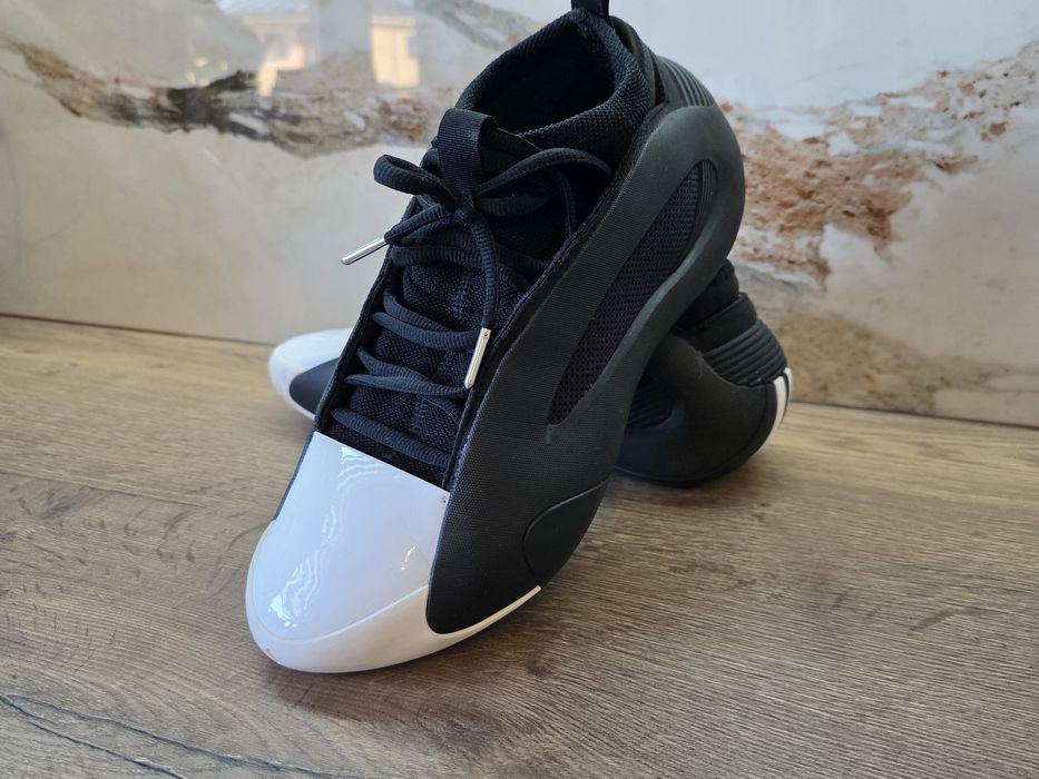 Adidas Harden Volume 8 nr 42 2/3 folosiți de 2-3 ori