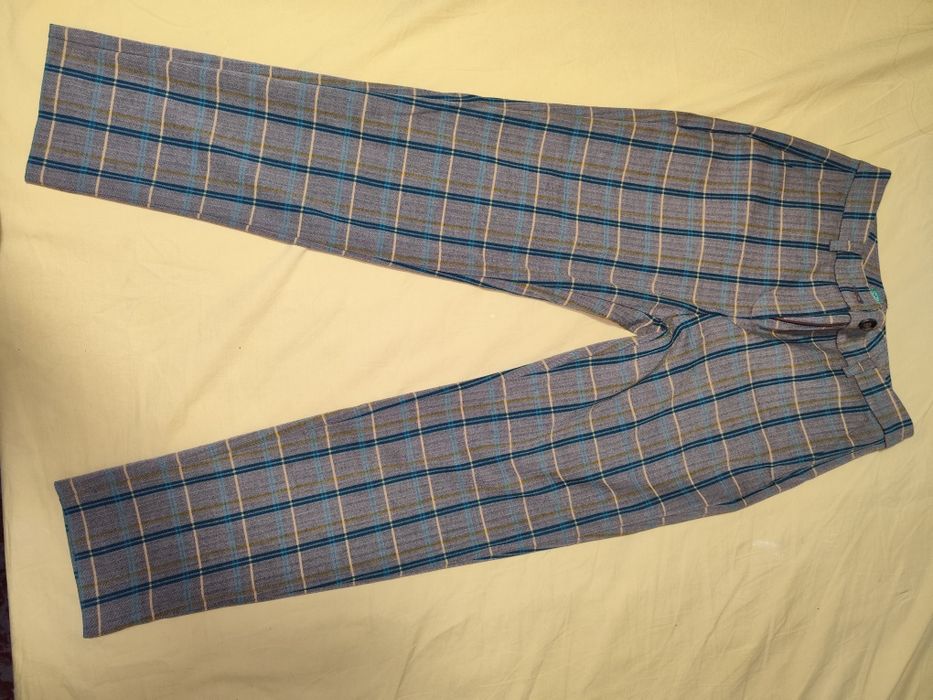 Pantaloni united colours of benetton