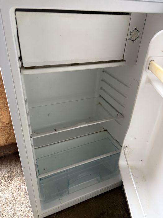 Frigider cu concelator