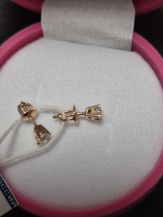 Новые золотые серьги - пусеты