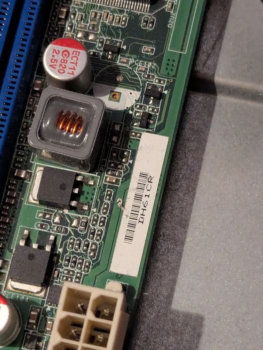 Процесор Intel i5-3470, дъно Intel  DH61CR, видео карта  Gigabyte 1050