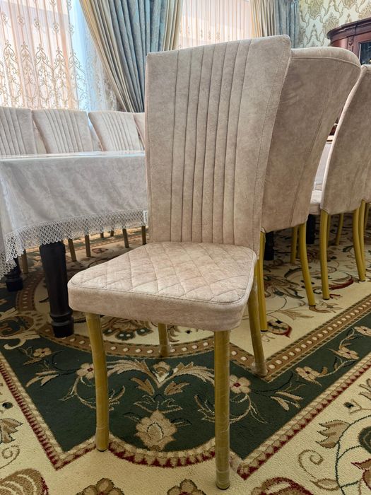 Продаются новые стулья