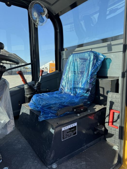 Мини Погрузчик 928!