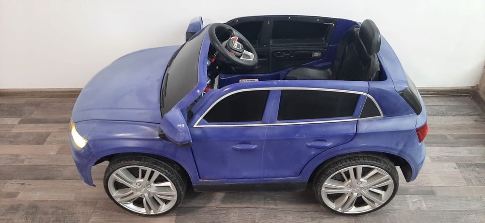 Audi Q5 electric pentru copii cu telecomanda