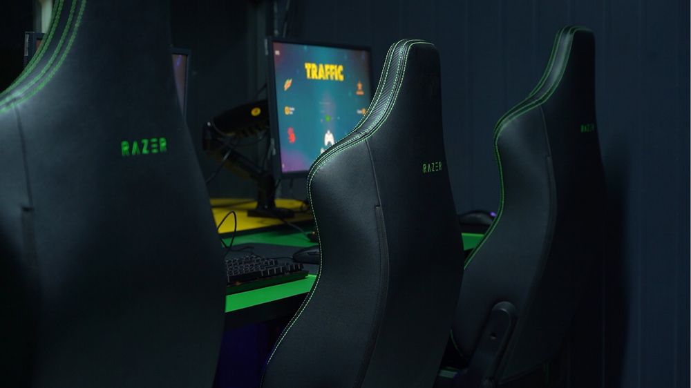 Продам компьютерный клуб