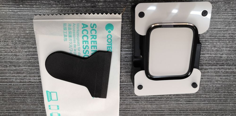 iwatch протектор размери 40mm , 41mm , 44mm , 45mm.