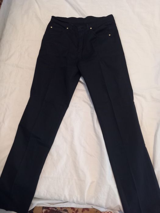 Vând pantaloni dama, 2 perechi blugi și una tercot