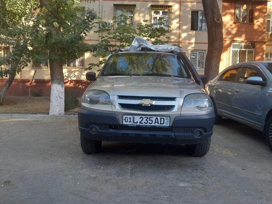 Продаю ниву 2019 года