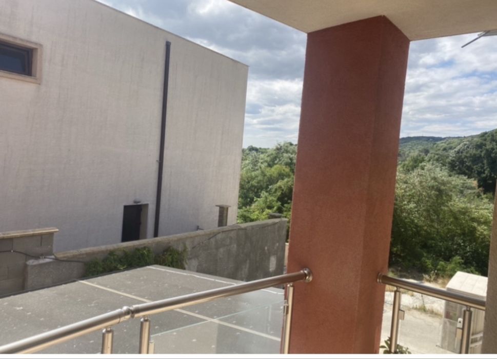 Дава се под наем Тристаен апартамент в Варна, м-т Сотира - 95 кв.м за 612 € - Снимка #8