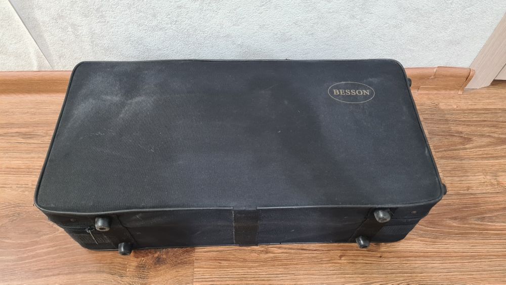 Продам футляр для трубы