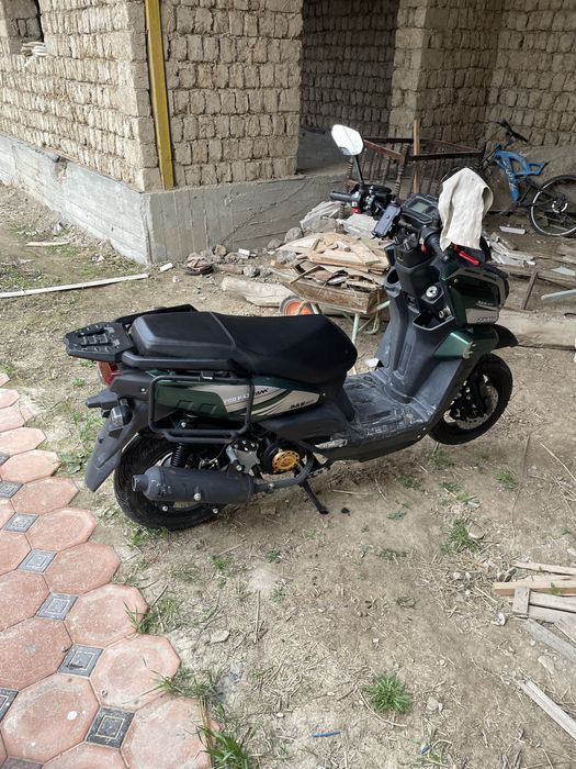 skuter tank xolati yaxshi aybi 1 2 petnolari bor